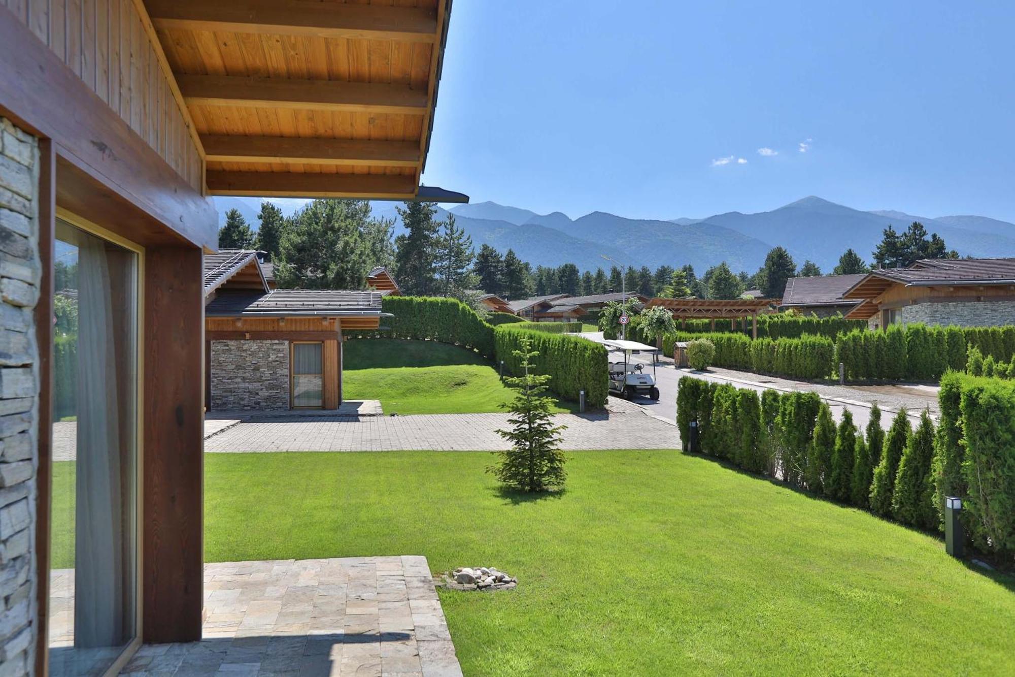 Luxury Chalets Pirin Golf & Country Club Bansko Exterior photo