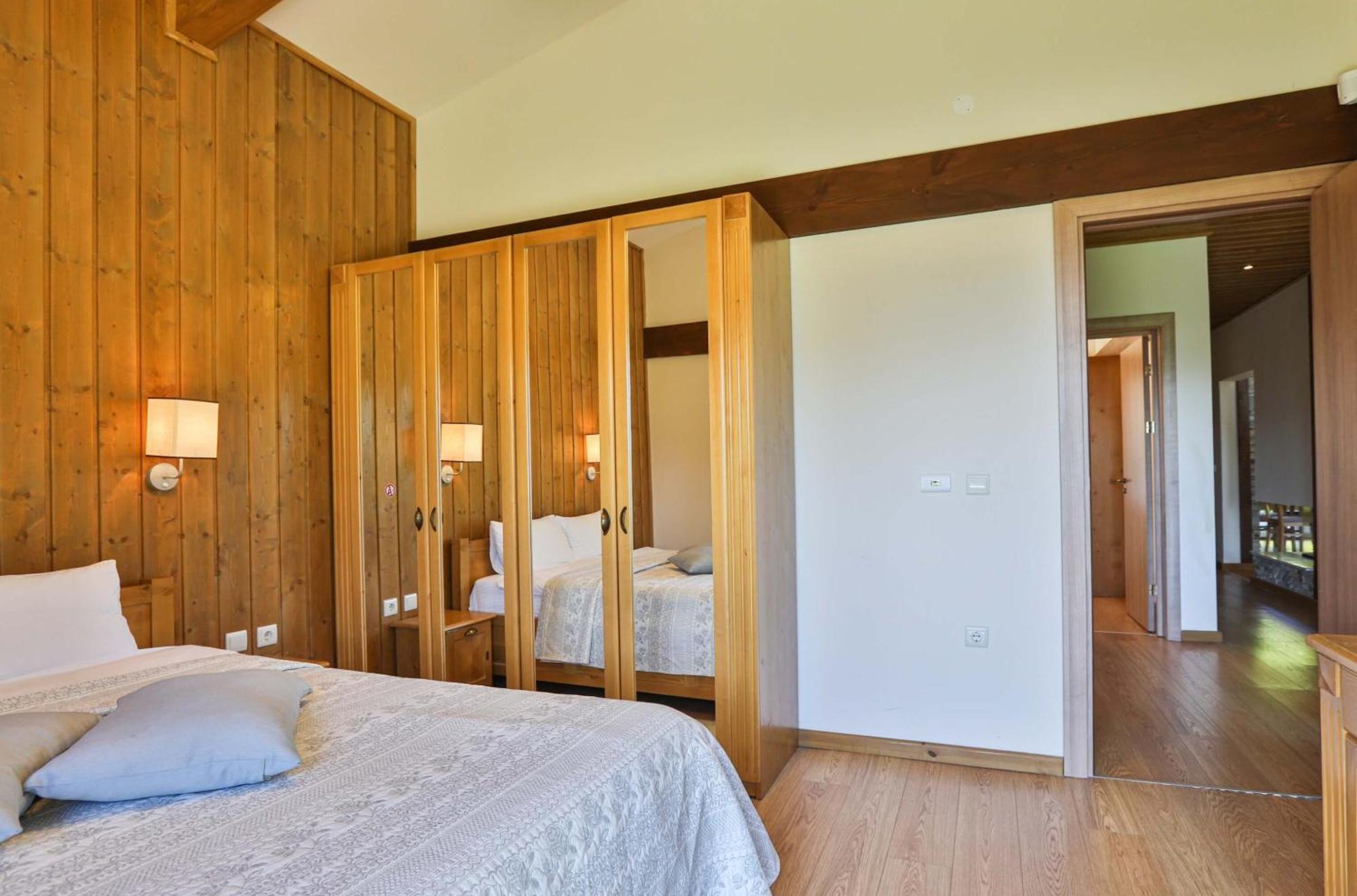 Luxury Chalets Pirin Golf & Country Club Bansko Room photo